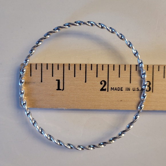 Silver-tone & Rhinestones Bangle Bracelet Bundle (8 Bangle Bracelet Bundle) - Picture 14 of 16